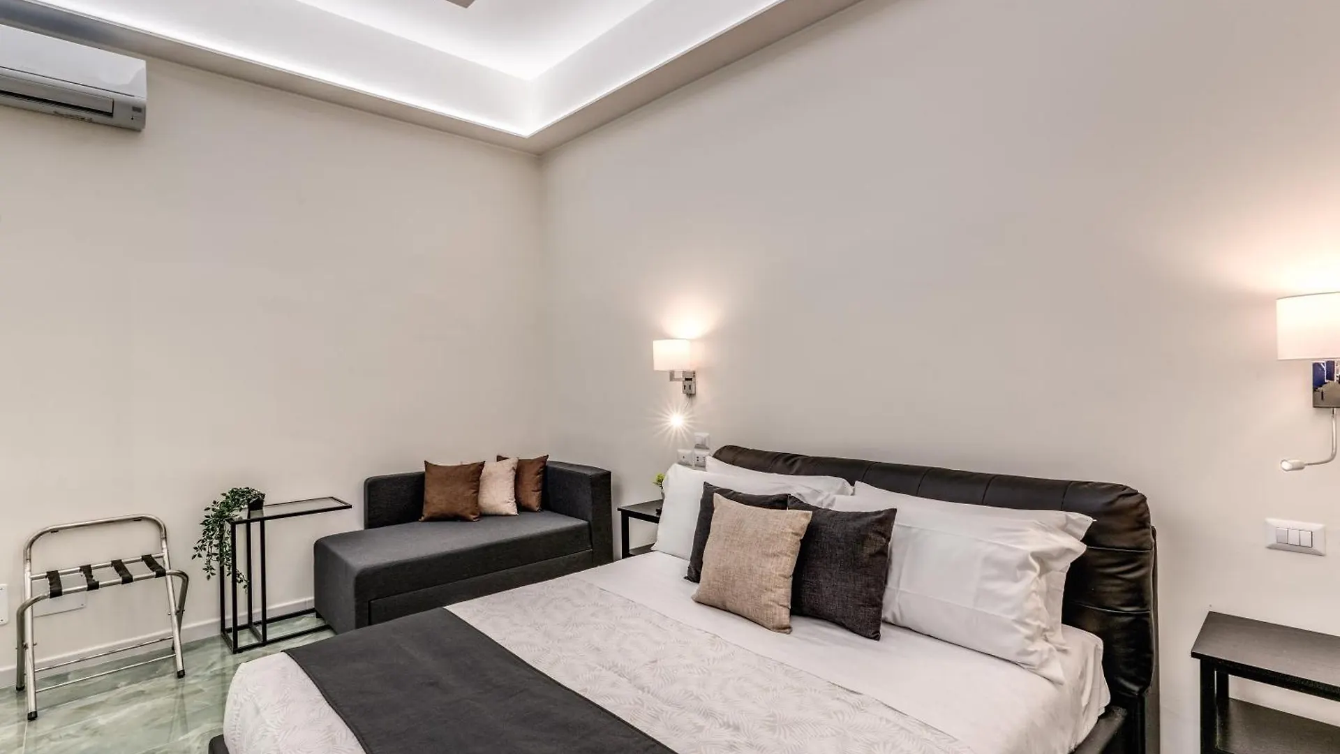 Adriana 5 Luxury Rooms Rome Italy