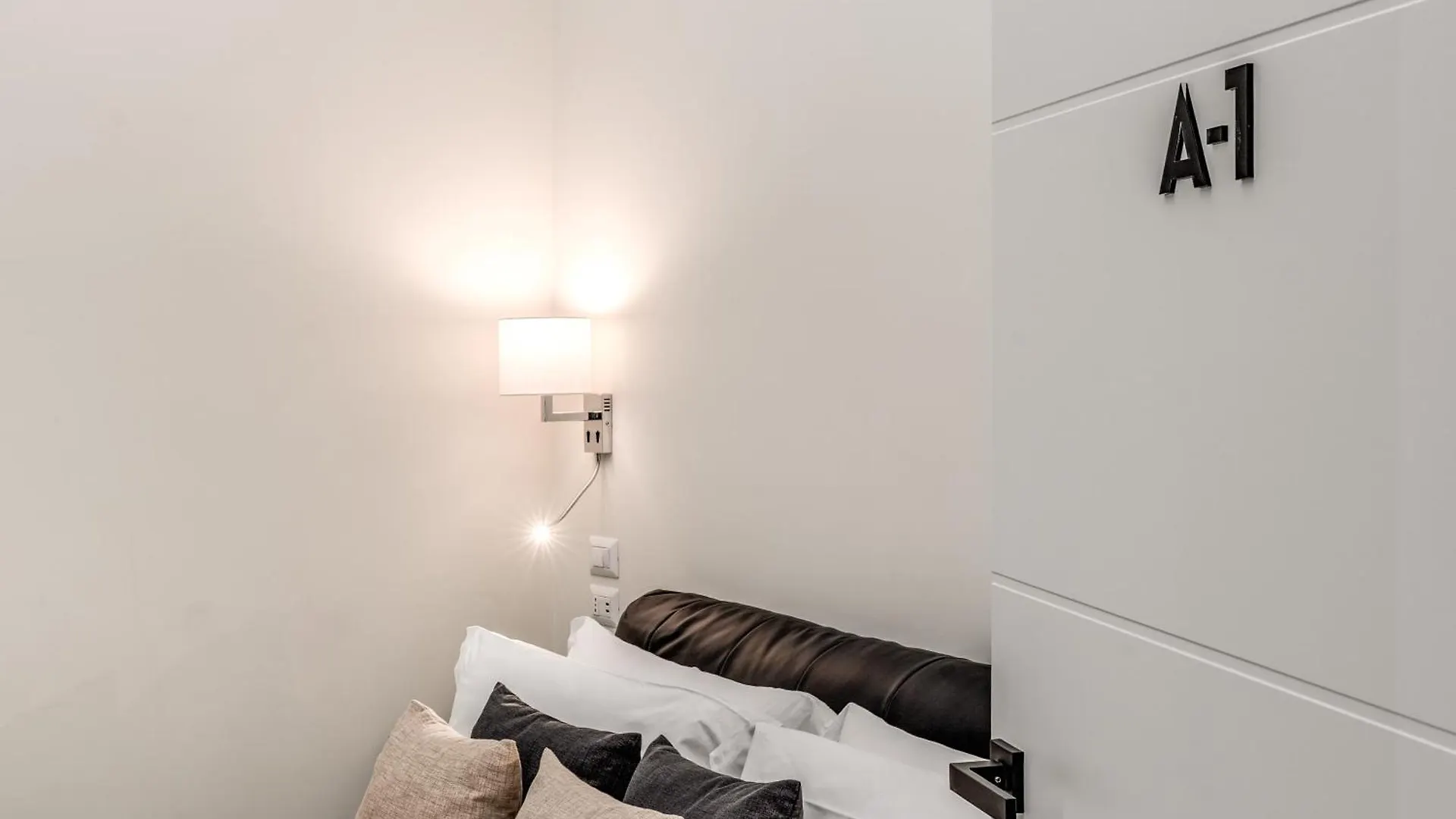 Adriana 5 Luxury Rooms Roma Pensión