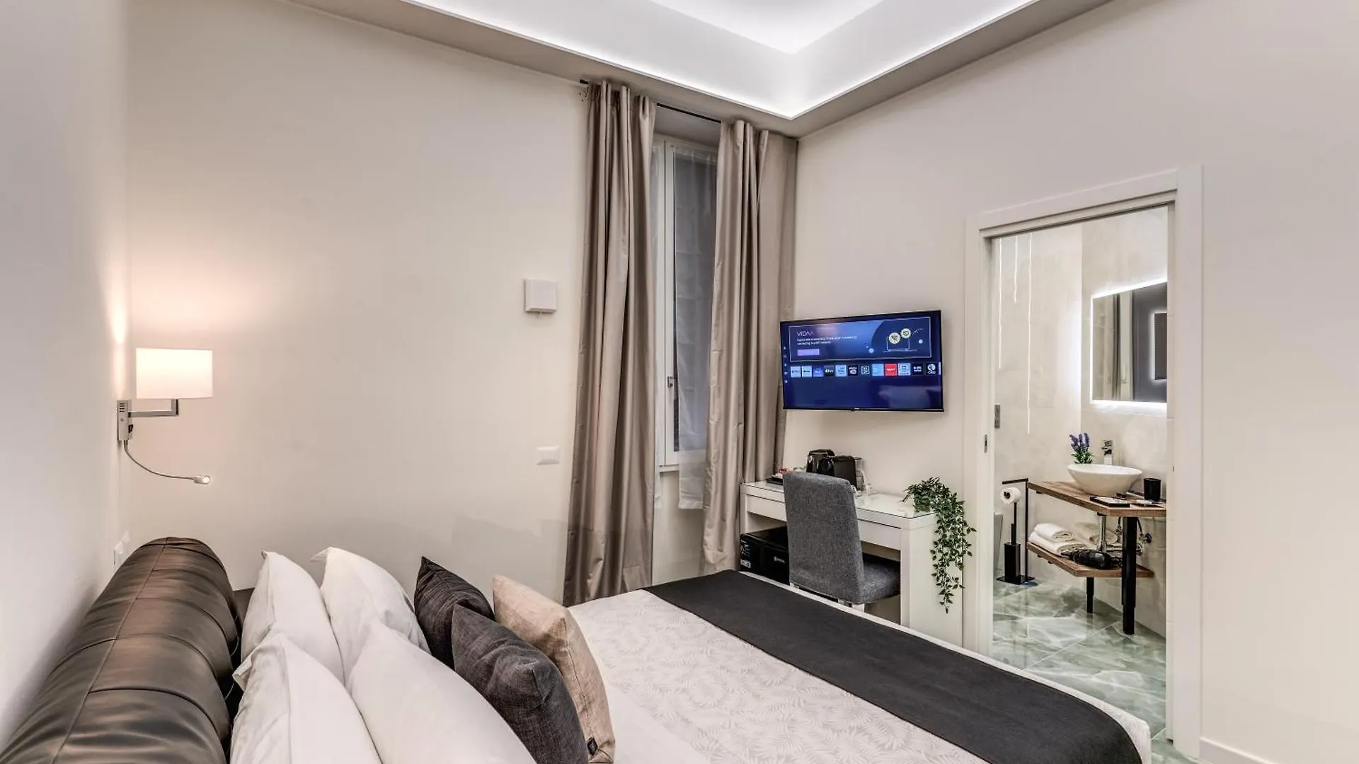 Adriana 5 Luxury Rooms Roma