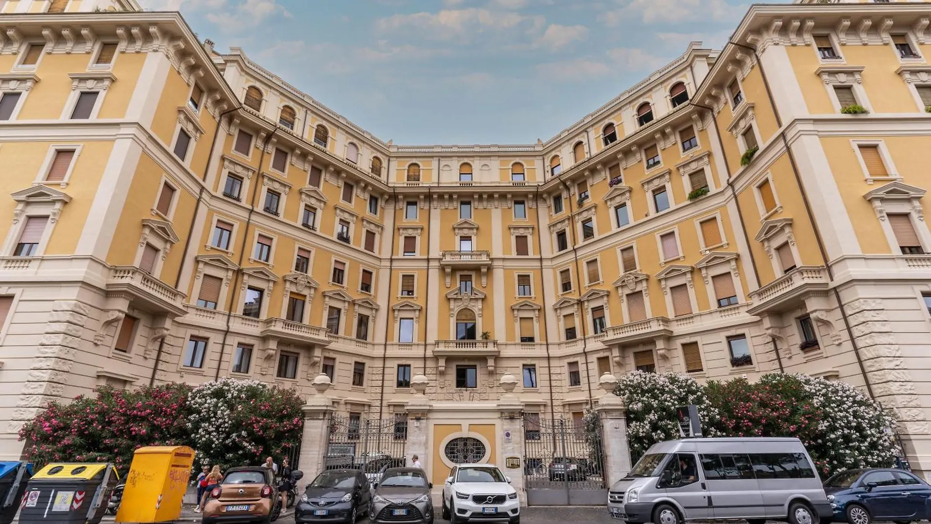 Adriana 5 Luxury Rooms Roma 0*,